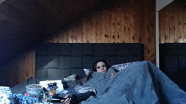 BoeseMoni1998 online show from March 2025 07:11:01 AM