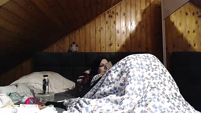 BoeseMoni1998 online show from October 2025 08:48:02 PM