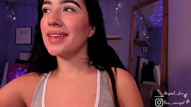 Snapshot of angeel_fox chatting on January 2025 04:58:02 AM angeel fox online show from January 2025 04:58:02 AM