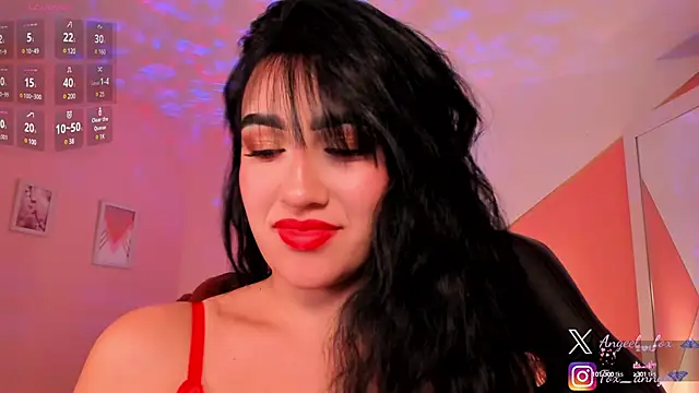 Snapshot of angeel_fox chatting on February 2025 05:05:02 AM angeel fox online show from February 2025 05:05:02 AM