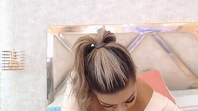 JoannaStanford online show from January 2025 12:33:01 AM