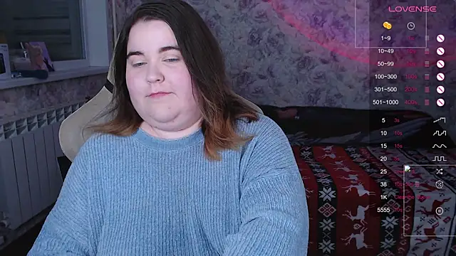 Estelle Hicks online show from November 2025 06:30:02 PM