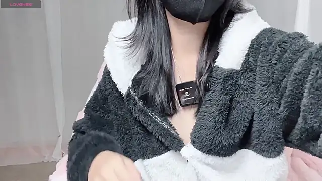 Snapshot of _minji_bae chatting on November 2025 06:50:01 PM minji bae online show from November 2025 06:50:01 PM