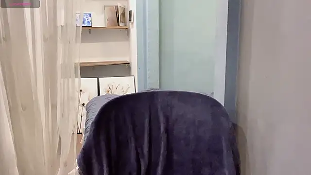 Snapshot of _minji_bae chatting on December 2025 06:23:01 PM minji bae online show from December 2025 06:23:01 PM