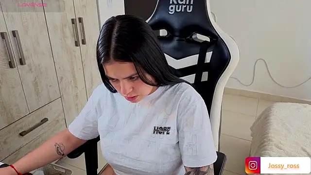 Victoryyy  online show from March 2026 04:13:01 PM