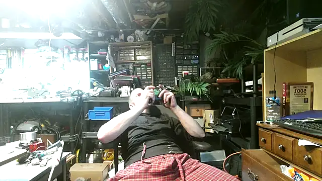 mrwinsalot88 online show from November 2025 05:04:01 PM