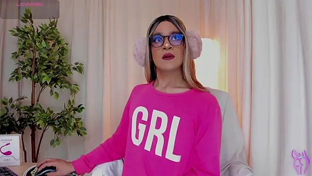 Snapshot of vitta_alfayed chatting on March 2025 08:10:02 PM vitta alfayed online show from March 2025 08:10:02 PM