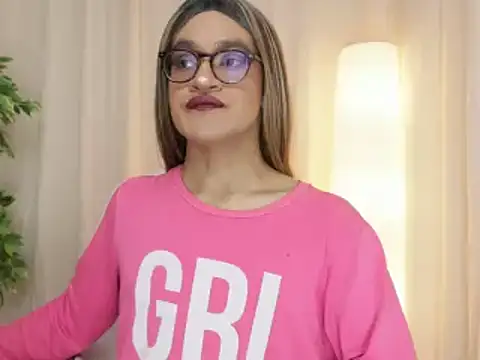 Snapshot of vitta_alfayed chatting on March 2025 04:57:02 AM vitta alfayed online show from March 2025 04:57:02 AM