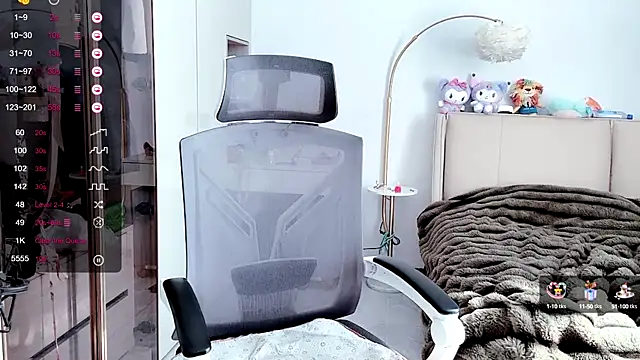 Snapshot of FeiFei-babe chatting on February 2025 04:53:01 AM FeiFei-babe online show from February 2025 04:53:01 AM