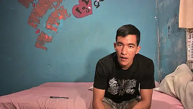 Snapshot of Sweetiefoxxx chatting on January 2025 02:04:01 PM Sweetiefoxxx online show from January 2025 02:04:01 PM