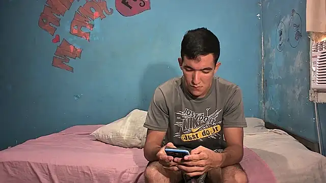 Snapshot of Sweetiefoxxx chatting on January 2025 08:11:01 PM Sweetiefoxxx online show from January 2025 08:11:01 PM