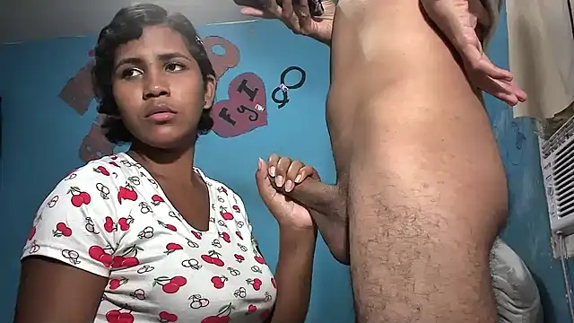 Snapshot of Sweetiefoxxx chatting on January 2025 12:09:01 AM Sweetiefoxxx online show from January 2025 12:09:01 AM