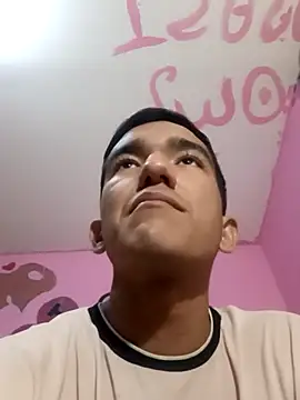 Snapshot of Sweetiefoxxx chatting on March 2025 08:05:02 PM Sweetiefoxxx online show from March 2025 08:05:02 PM