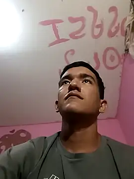 Snapshot of Sweetiefoxxx chatting on March 2025 08:00:02 PM Sweetiefoxxx online show from March 2025 08:00:02 PM