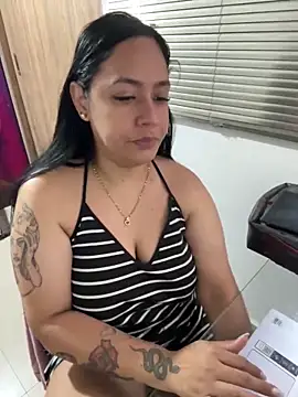 Snapshot of marta201_alfaro chatting on February 2025 12:47:02 PM marta201 alfaro online show from February 2025 12:47:02 PM