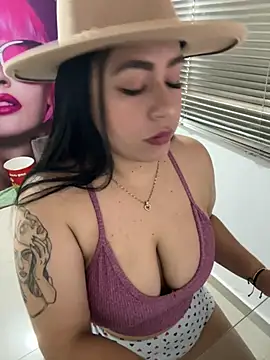 Snapshot of marta201_alfaro chatting on February 2025 05:53:02 PM marta201 alfaro online show from February 2025 05:53:02 PM