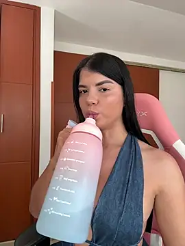 emma lopes online show from July 2026 08:22:01 PM