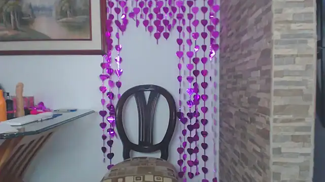 Snapshot of brigitht chatting on February 2025 08:28:02 PM brigitht online show from February 2025 08:28:02 PM