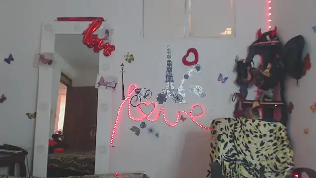 Snapshot of brigitht chatting on October 2025 04:16:01 PM brigitht online show from October 2025 04:16:01 PM