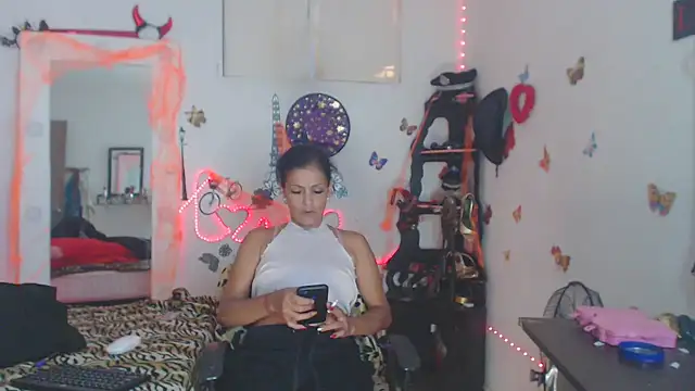 Snapshot of brigitht chatting on October 2025 08:31:01 PM brigitht online show from October 2025 08:31:01 PM