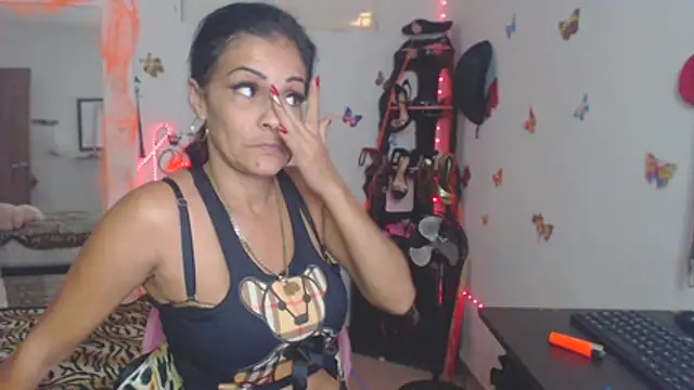 Snapshot of brigitht chatting on October 2025 04:18:01 PM brigitht online show from October 2025 04:18:01 PM