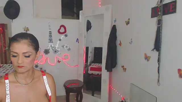 Snapshot of brigitht chatting on November 2025 02:54:01 AM brigitht online show from November 2025 02:54:01 AM