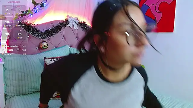 Littlerouse  online show from December 2024 06:00:01 AM