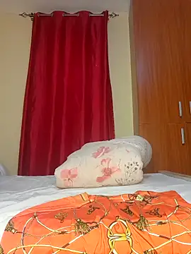 Snapshot of Freya_004 chatting on November 2025 07:32:01 AM Freya 004 online show from November 2025 07:32:01 AM