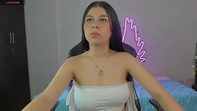 Yuli 16 online show from January 2025 06:44:01 PM