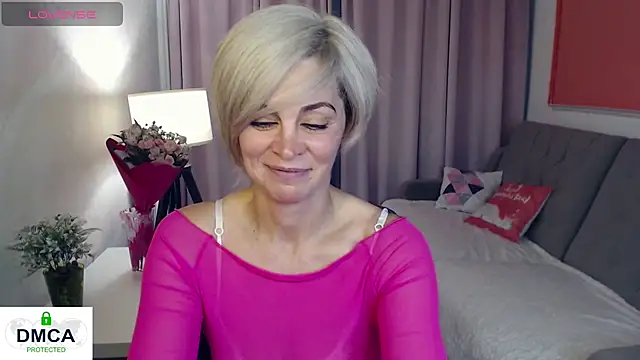 Blonde lola444 online show from June 2026 05:40:02 PM
