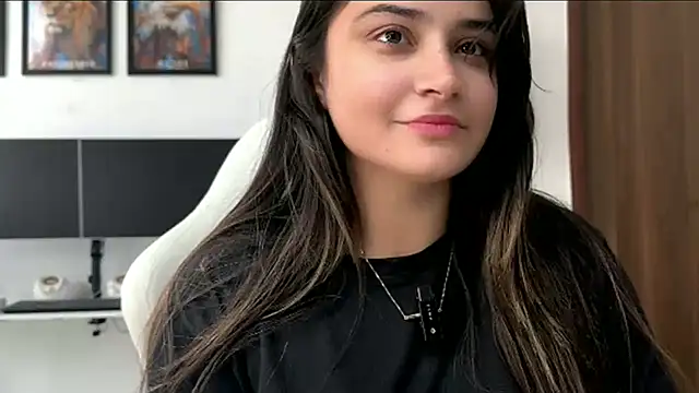 Snapshot of demieliss chatting on May 2026 08:42:02 AM demieliss online show from May 2026 08:42:02 AM
