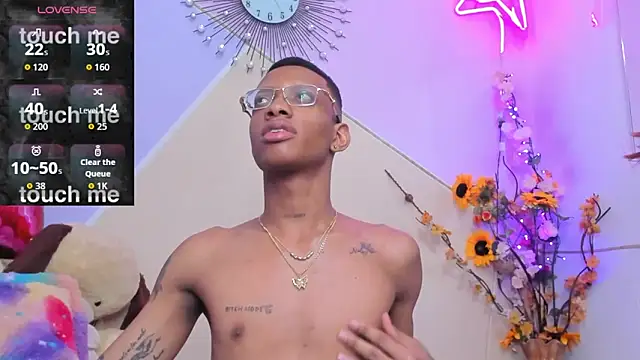 Snapshot of Tiffany_Valentine15 chatting on September 2025 12:39:02 PM Tiffany Valentine15 online show from September 2025 12:39:02 PM