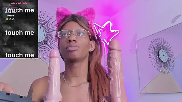 Snapshot of Tiffany_Valentine15 chatting on October 2025 12:25:01 PM Tiffany Valentine15 online show from October 2025 12:25:01 PM