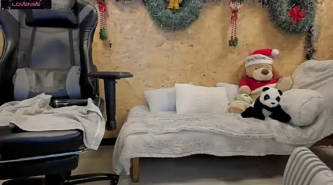 Biancastrongg online show from December 2024 05:40:01 AM