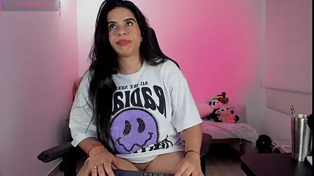 Biancastrongg online show from October 2025 02:45:02 AM