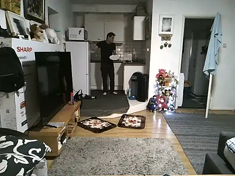 Snapshot of mihaimichael chatting on October 2025 12:21:02 AM mihaimichael online show from October 2025 12:21:02 AM