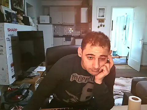 Snapshot of mihaimichael chatting on November 2025 01:33:02 PM mihaimichael online show from November 2025 01:33:02 PM