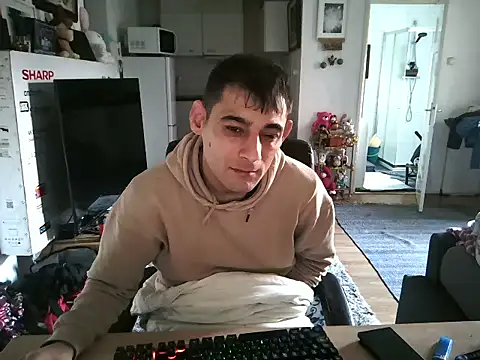 Snapshot of mihaimichael chatting on November 2025 12:38:01 PM mihaimichael online show from November 2025 12:38:01 PM