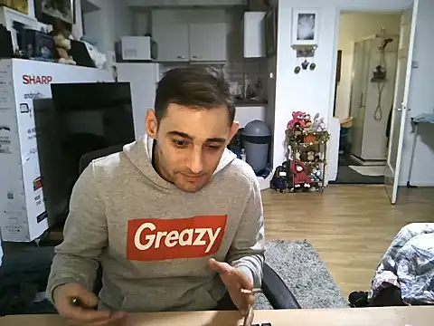 Snapshot of mihaimichael chatting on November 2025 12:22:02 AM mihaimichael online show from November 2025 12:22:02 AM