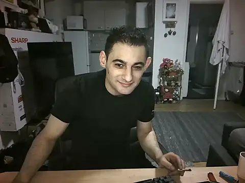 Snapshot of mihaimichael chatting on November 2025 11:57:02 PM mihaimichael online show from November 2025 11:57:02 PM