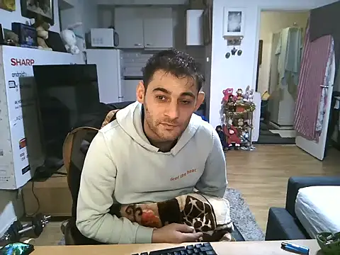 Snapshot of mihaimichael chatting on November 2025 12:10:02 AM mihaimichael online show from November 2025 12:10:02 AM