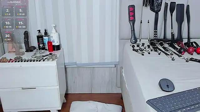 mileyerikson online show from August 2026 02:35:01 AM