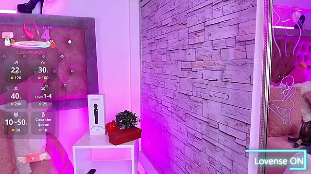 Tayzon Foxxx online show from October 2025 11:36:01 AM