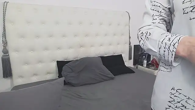 Snapshot of AlinaOnly chatting on February 2025 11:20:01 AM AlinaOnly online show from February 2025 11:20:01 AM