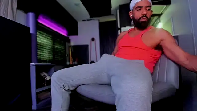 Snapshot of DirtyDrizzy chatting on February 2026 08:13:01 PM DirtyDrizzy online show from February 2026 08:13:01 PM