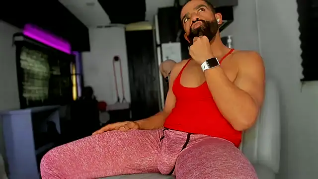 Snapshot of DirtyDrizzy chatting on February 2026 04:25:01 PM DirtyDrizzy online show from February 2026 04:25:01 PM