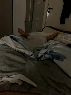 Snapshot of Erenn34 chatting on September 2025 12:44:02 AM Erenn34 online show from September 2025 12:44:02 AM