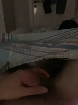 Snapshot of Erenn34 chatting on October 2025 12:42:01 AM Erenn34 online show from October 2025 12:42:01 AM