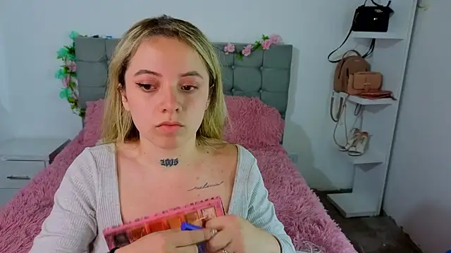 Cristal v 1 online show from January 2026 11:29:02 PM