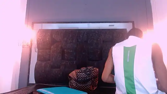 Jose Smoke online show from February 2025 07:00:02 AM